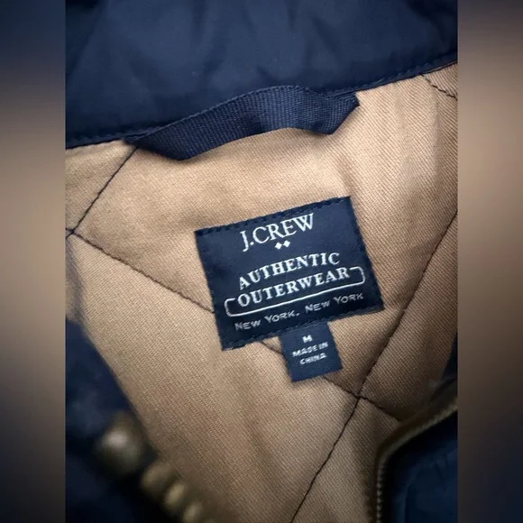 J. Crew Men’s Walker Quilted Vest - Picture 3 of 4